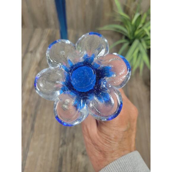 2 Vintage Bud Vases Blue, Twisted Tube Stem, Elephant Base, Art Glass - Picture 4 of 5